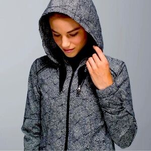 Lululemon Spring Forward Jacket Black & White Hooded